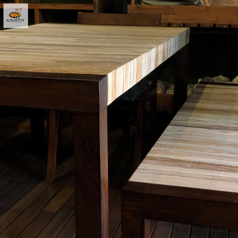 Dining table and benches in its natural finish