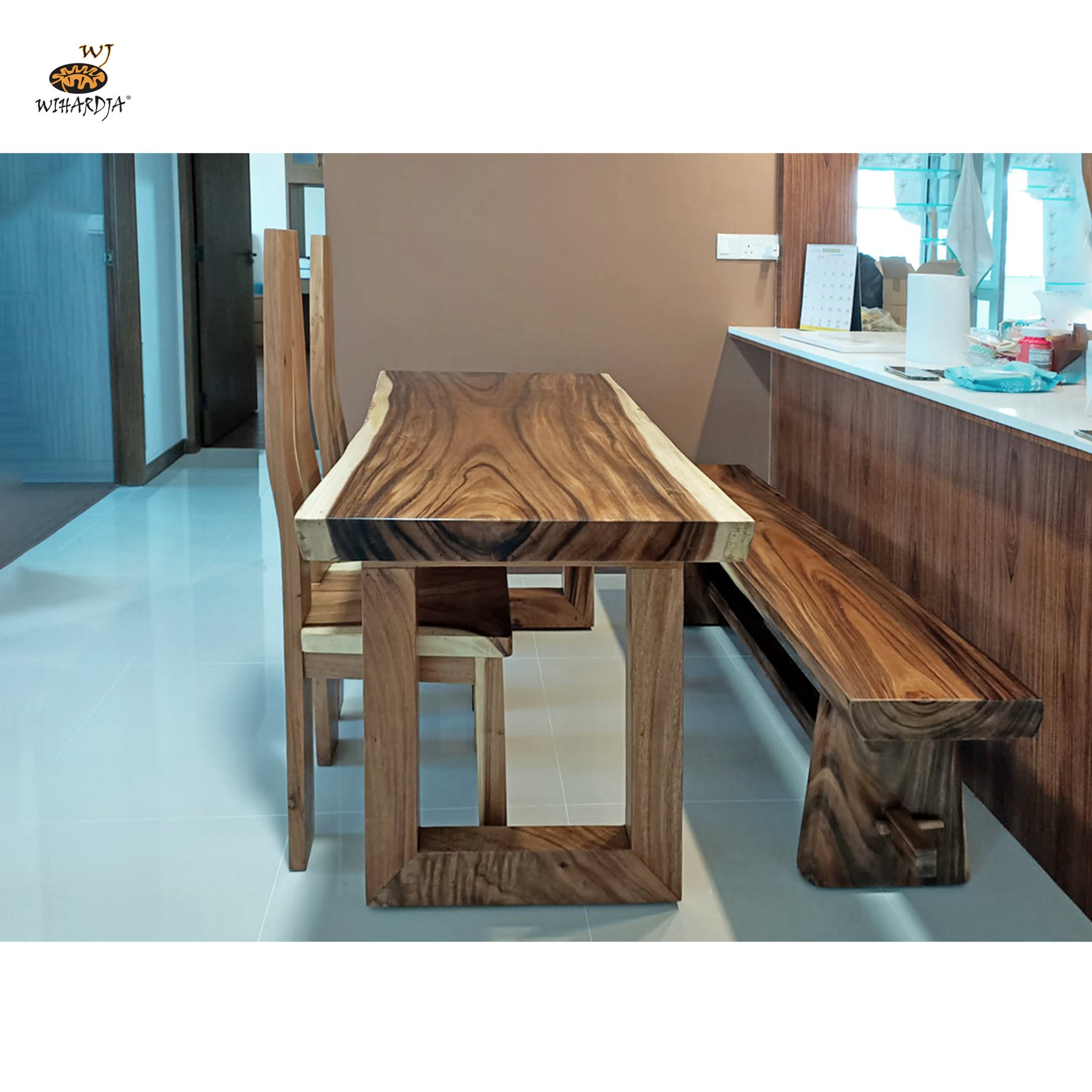 7 Modern Sophisticated Wood Dining Tables In Singapore Homes